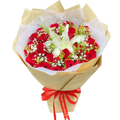 自贡19朵红玫瑰1支百合，永恒之美