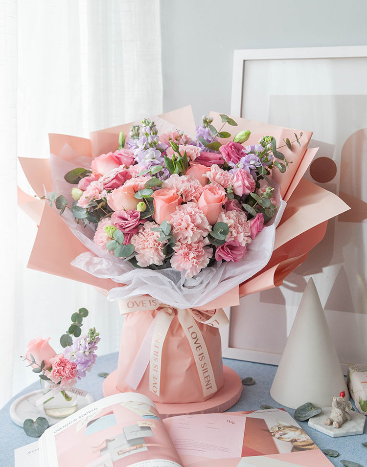 女友生日，如何用花束传递浓浓的爱意？